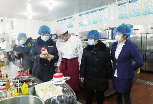 蘭州西固區市場監管局多舉措提升食品安全監管 筑牢‘舌尖上的安全’防線